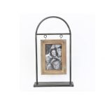 Portarretratos de madera...